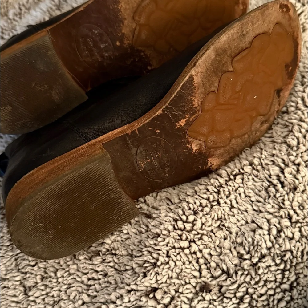 Sleek Black Ankle Boots - Picture 3 of 4